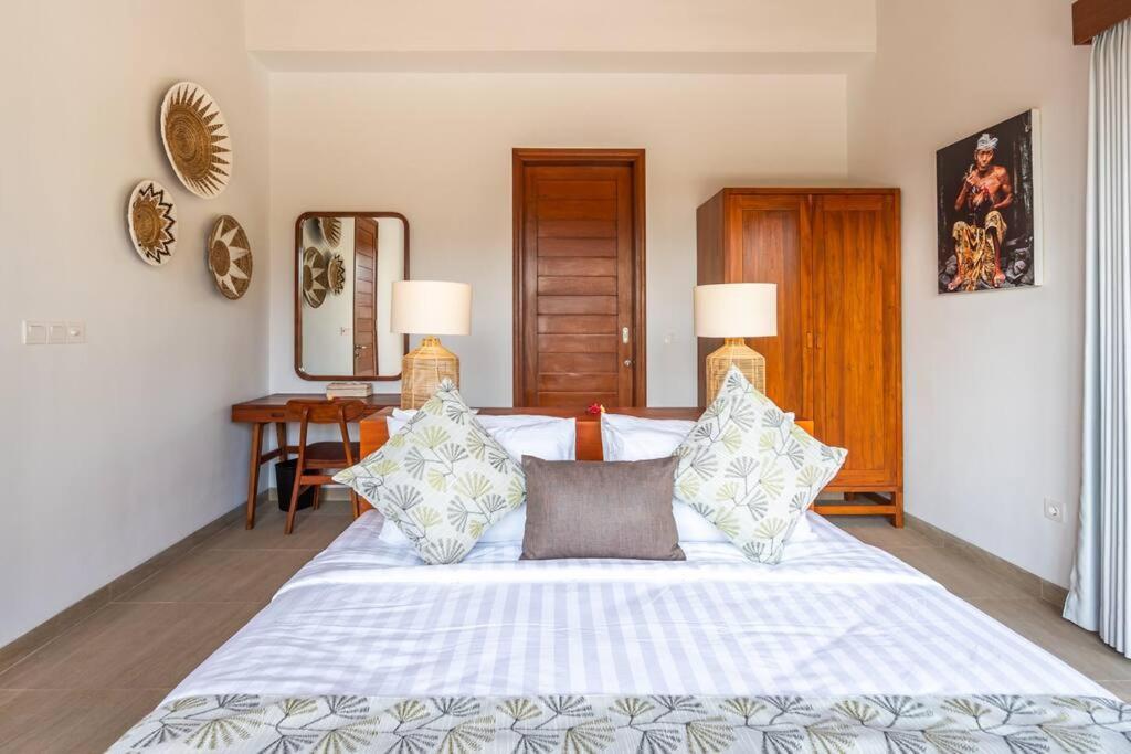 Villa Bright Modern In Perfect Walkable Location